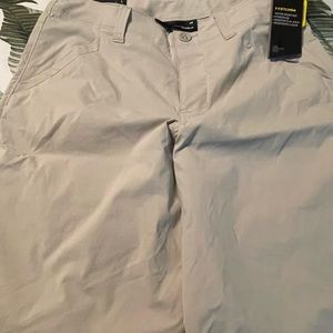 NWT Khaki under armour shorts Waist 30
